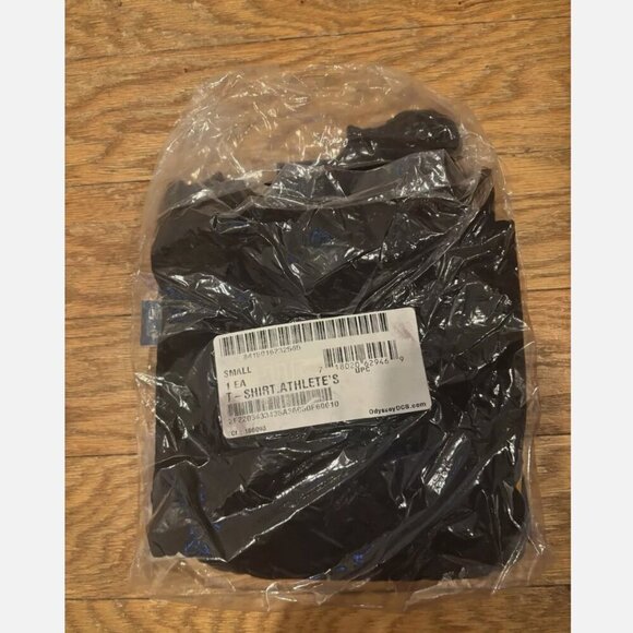 Women’s Size Small Army Yellow/Black Short Sleeve Shirt - Picture 2 of 2